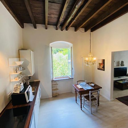 Chez Amelie Apartment ลาสเปเซีย ภายนอก รูปภาพ
