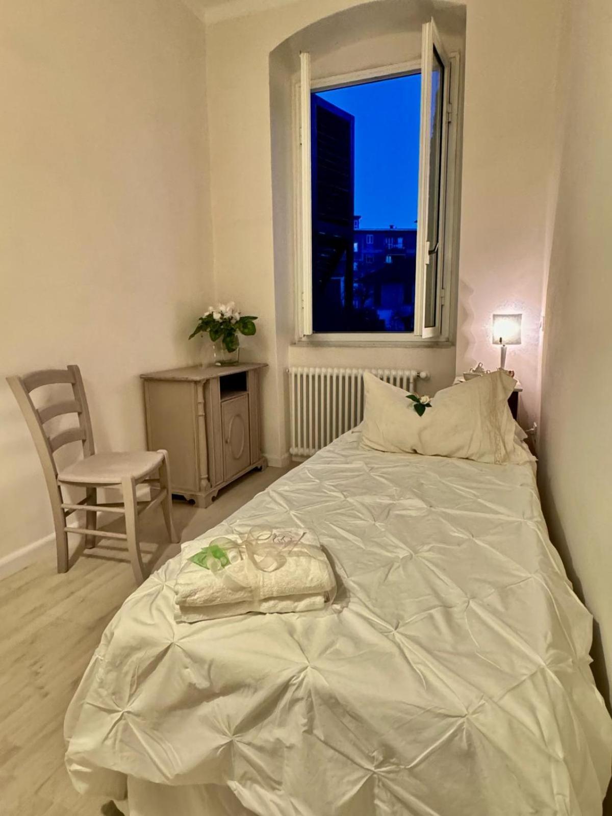 Chez Amelie Apartment ลาสเปเซีย ภายนอก รูปภาพ