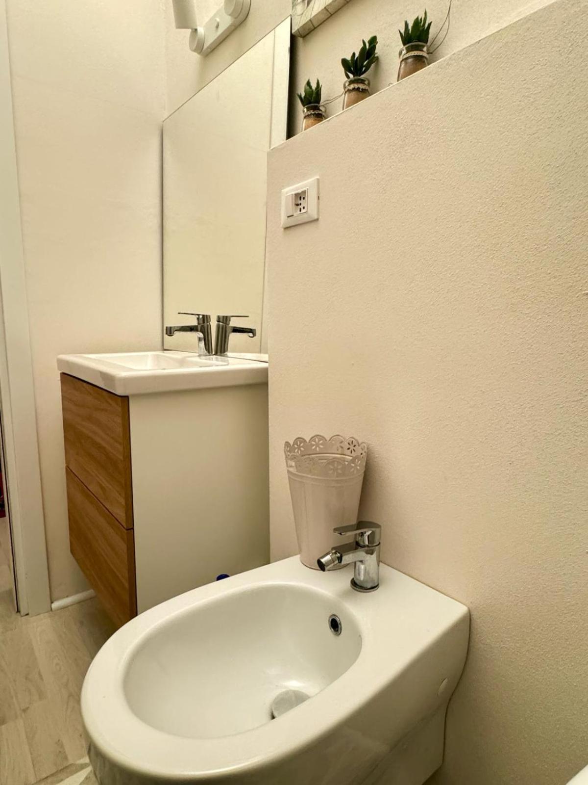 Chez Amelie Apartment ลาสเปเซีย ภายนอก รูปภาพ