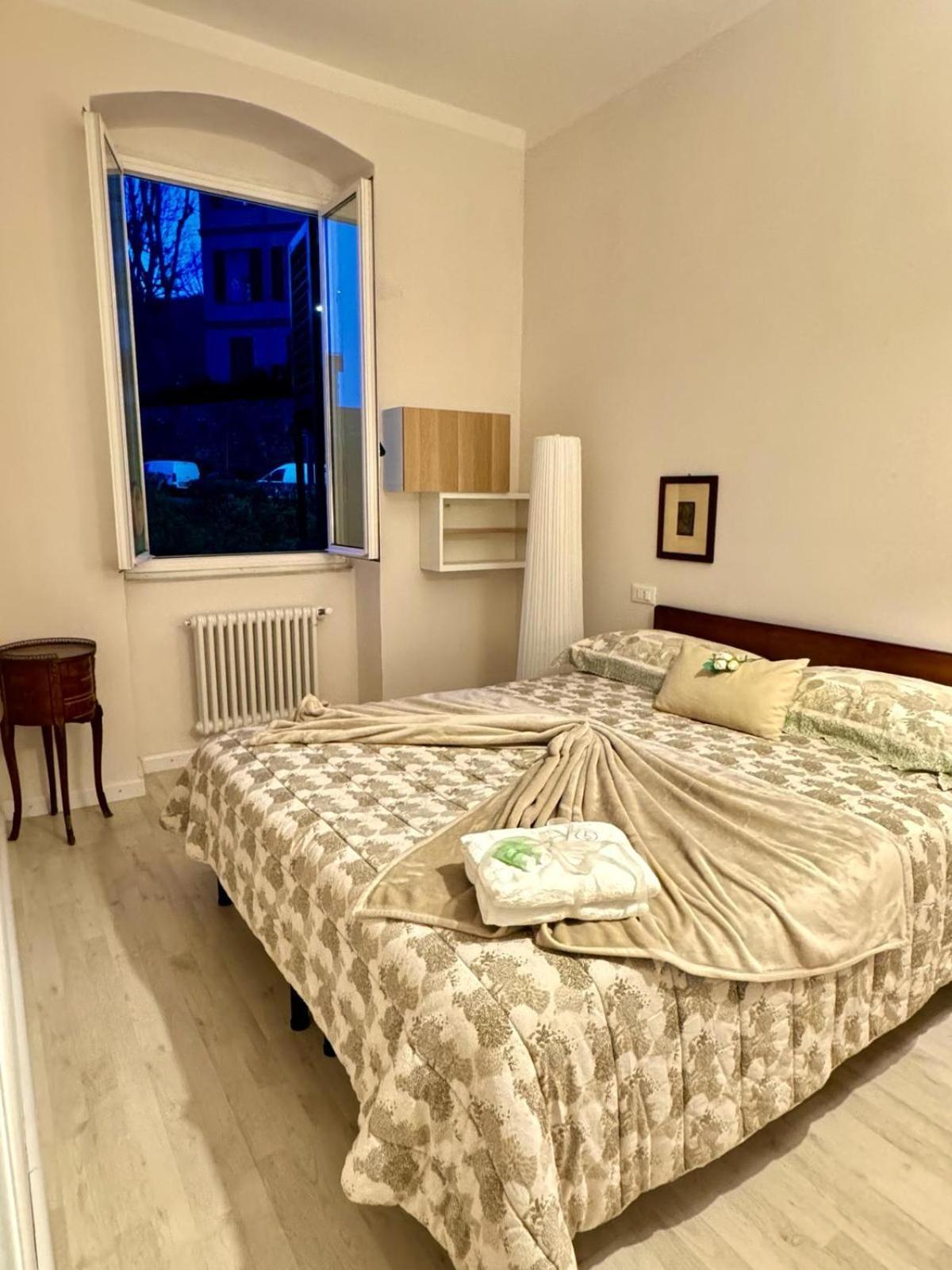 Chez Amelie Apartment ลาสเปเซีย ภายนอก รูปภาพ